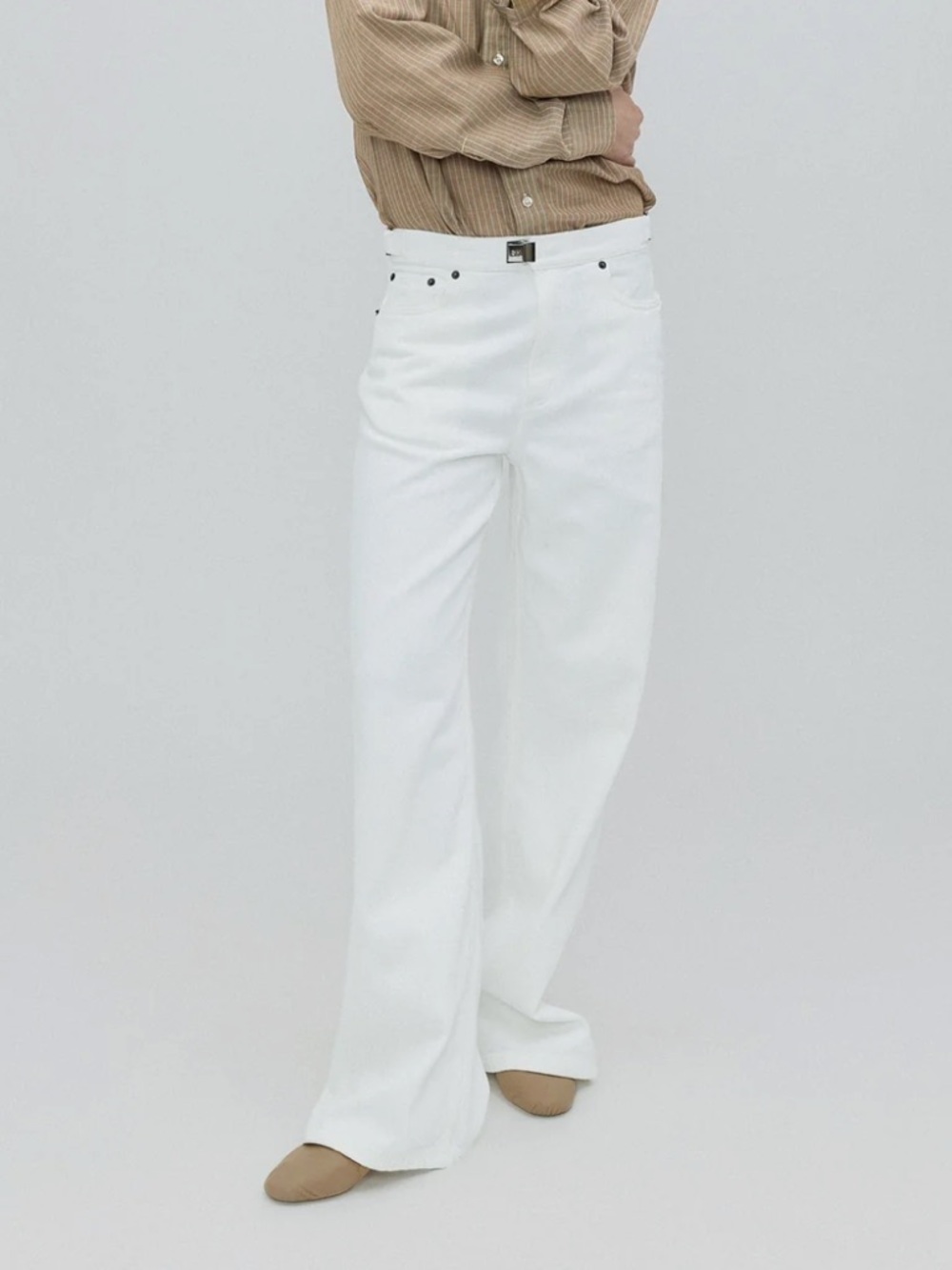 Still Here Buckle Wide Leg Jeans in Milk